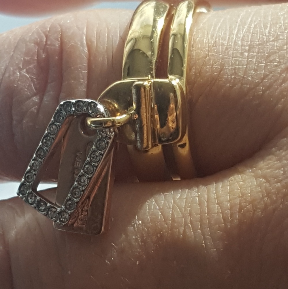 Coach dangle charms ring,💖